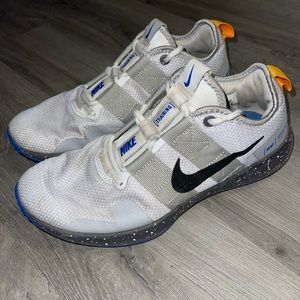 Nike mens Varsity Compete TR Training Shoes